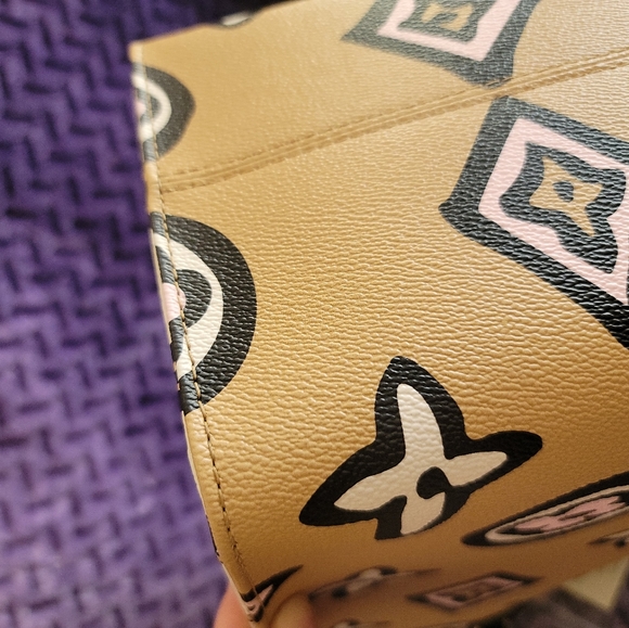 Louis Vuitton Onthego GM Wild at Heart Arizona Large Bag Giant Flower Monogram - Picture 11 of 17